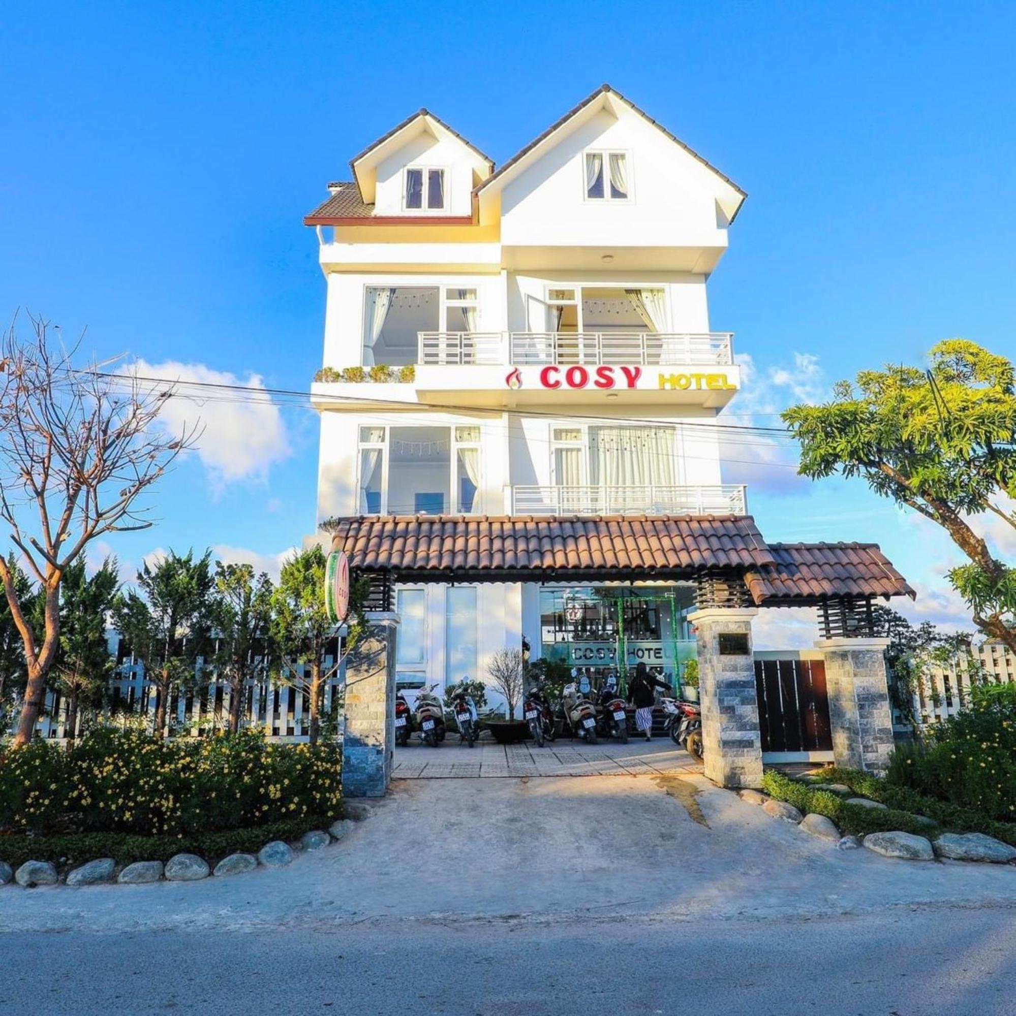 Cosy Hotel & Apartment Dalat Exterior photo